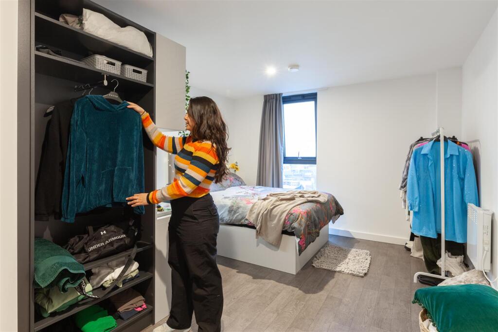 1 bedroom flat share for rent