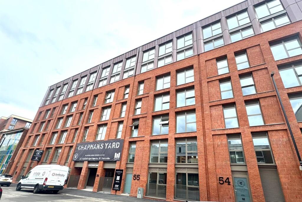 Apartment in Birmingham, Calthorpe Fields - More