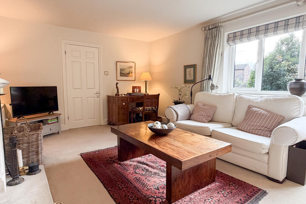 Meadow Close Oakley HP18 photo 4