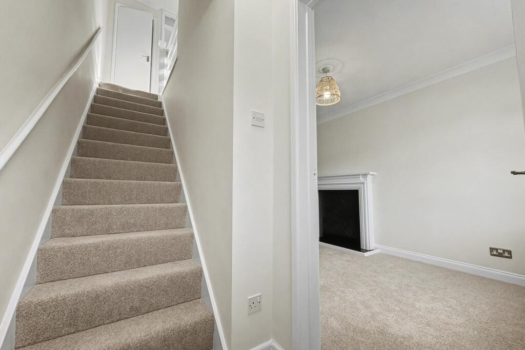 House in Poole - View 5
