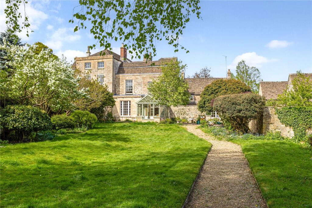3-bed semi-detached on The Green, Tetbury, Gloucestershire, GL8, £1,300,000