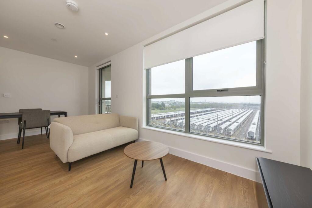 Main image of property: Green Street, Willesden Junction