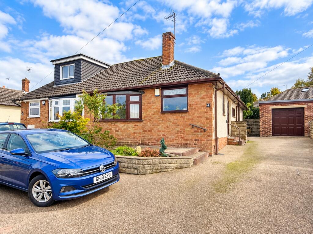 2-bed bungalow on Pyenot Avenue, Cleckheaton, BD19, £235,000