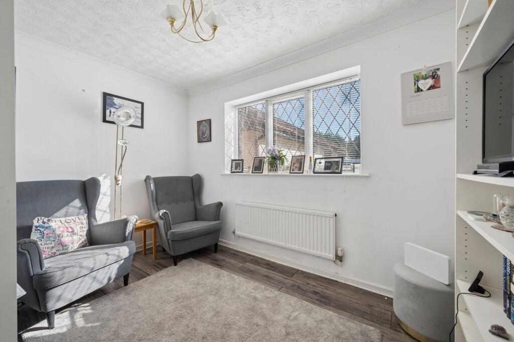 Broomehouse Avenue, Irlam, M44 photo 4