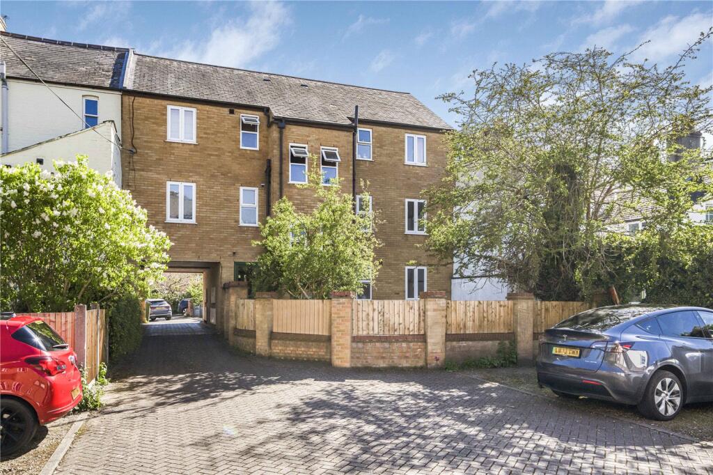 Main image of property: Marlborough Road, Grandpont, OX1