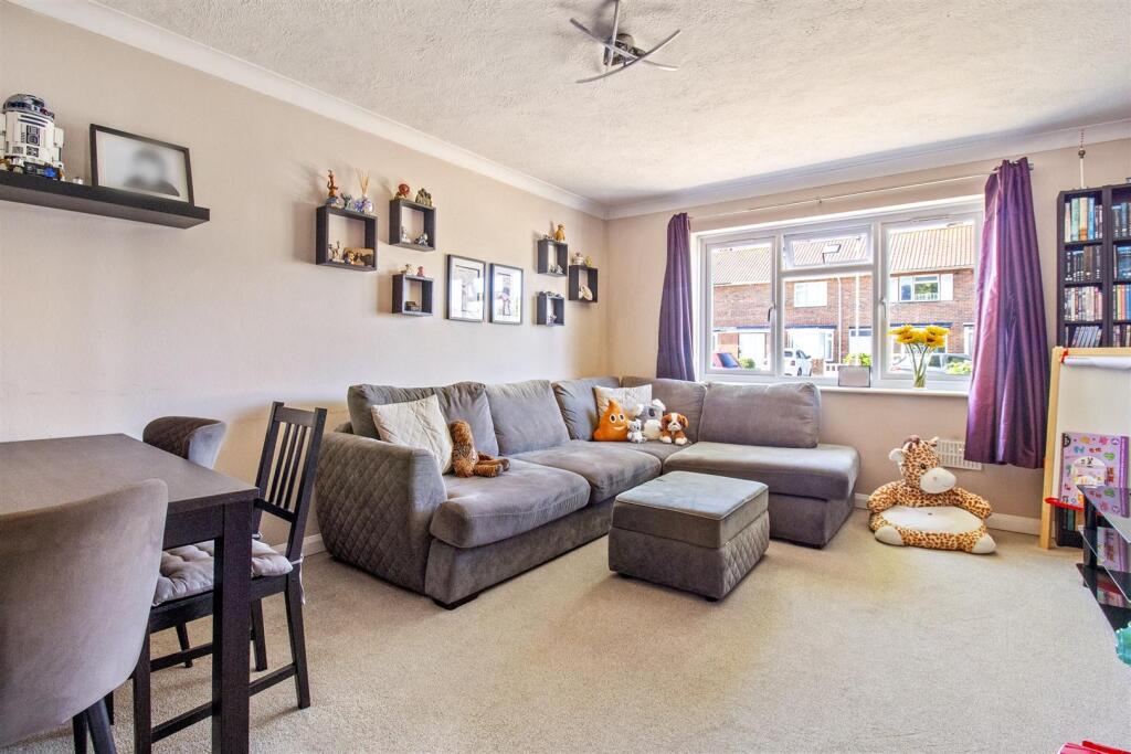 Grenville Avenue, Goring-By-Sea, Worthing - View 3