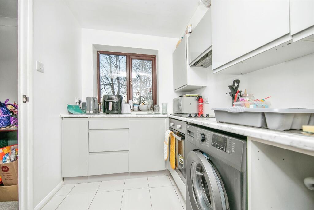 Apartment in Ipswich, Suffolk - More