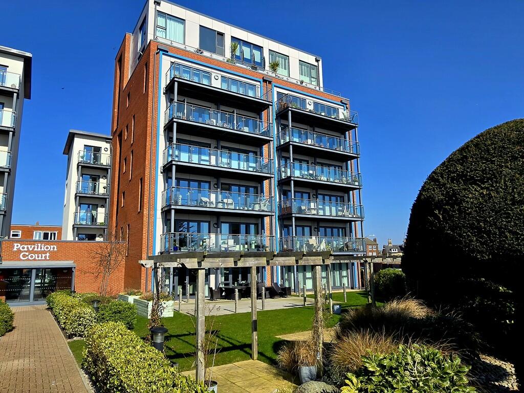 1-bed flat on Pavilion Court, Felixstowe, £315,000