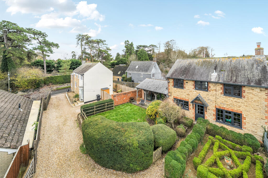 Main image of property: Eastrop, Highworth, Swindon, SN6