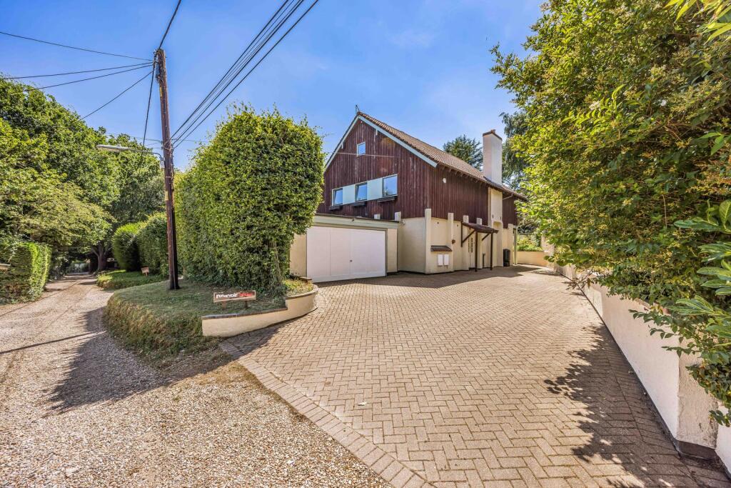 Main image of property: Hedge End, Southampton