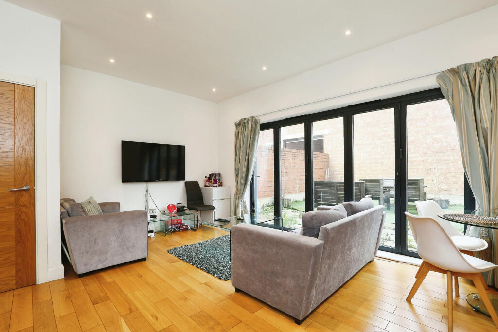 House in London - More
