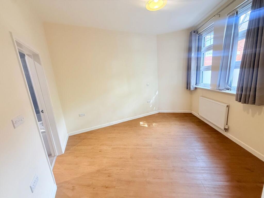 Apartment in Wellington, Westford - View 4