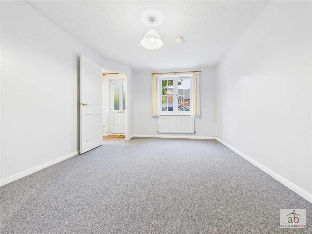 Bugsby Way, Kesgrave photo 4