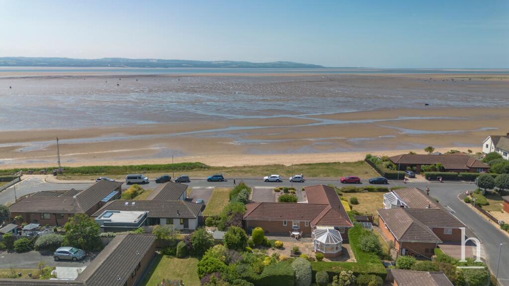 House in West Kirby, Grange - View 2