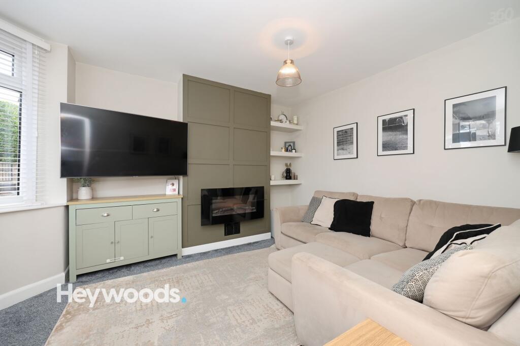 House in Stoke-on-Trent - View 4