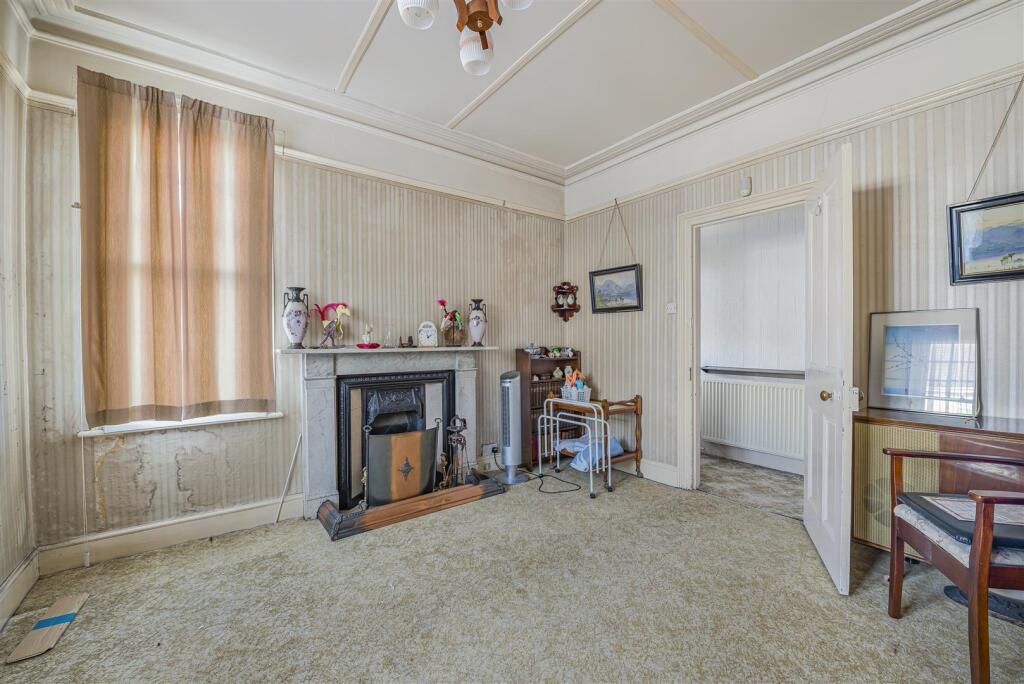 House in London - View 4
