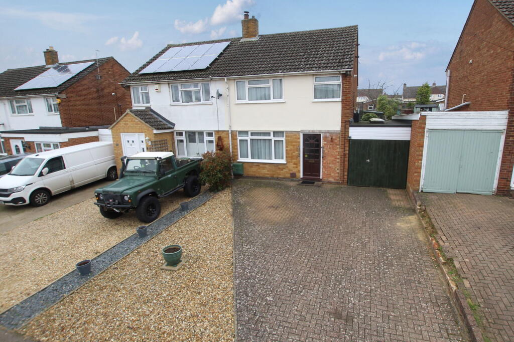 Spencer Close, Potton photo 5