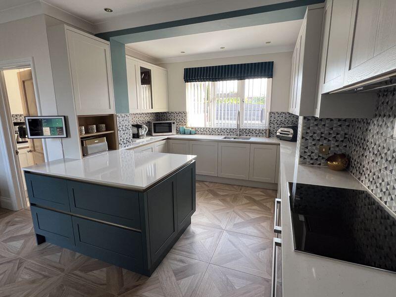 Willow Road, Hanham, Bristol, BS15 photo 2