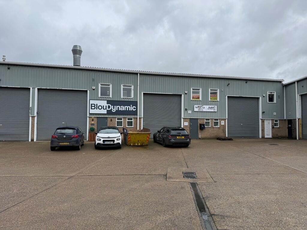 Main image of property: 2 Castleacres Industrial Park, Castle Road, Sittingbourne, Kent, ME10 3RZ