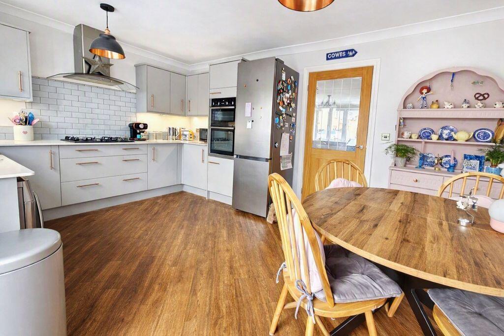 House in Portsmouth - View 4