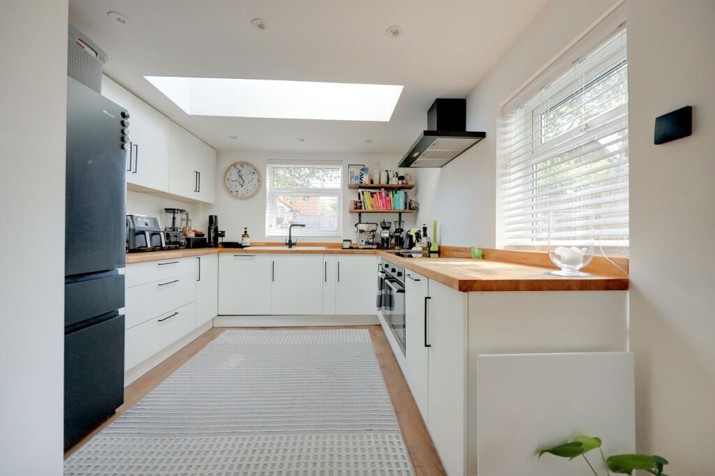 House in Redhill - View 4