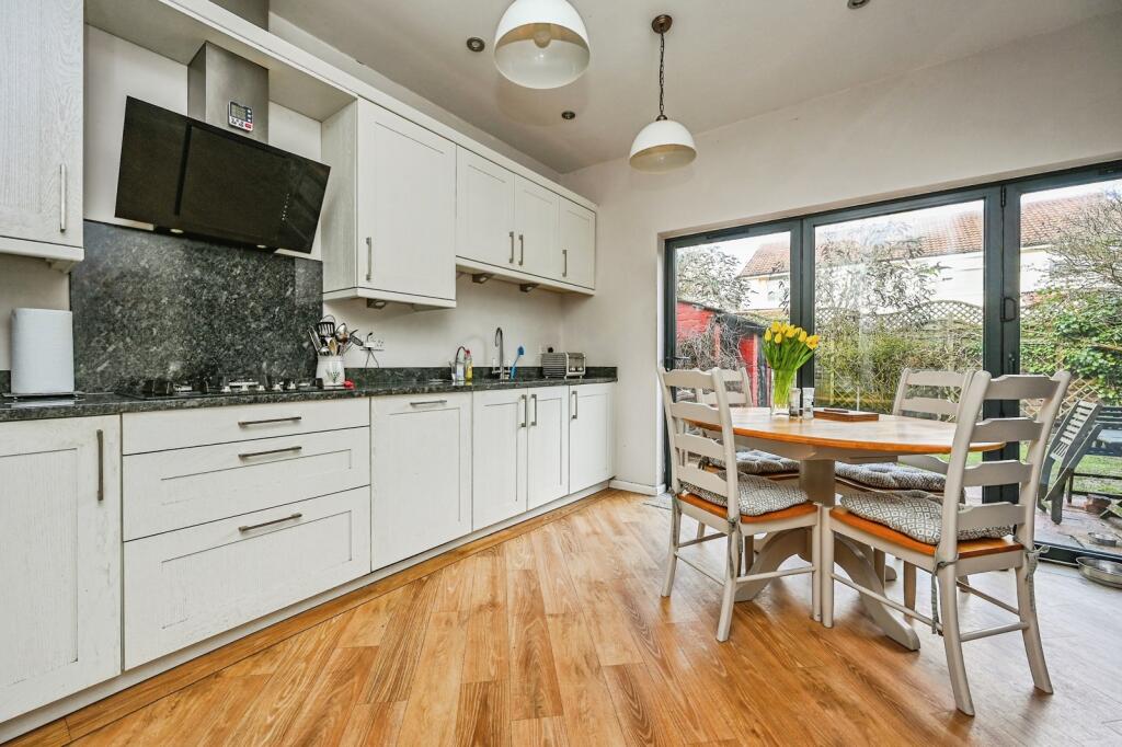 Kingsway, Waterloo, Liverpool, Merseyside, L22 photo 4