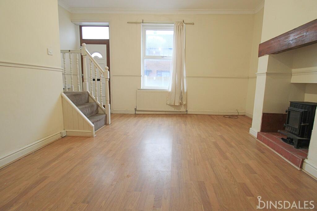 House in Bradford, West Yorkshire - View 3