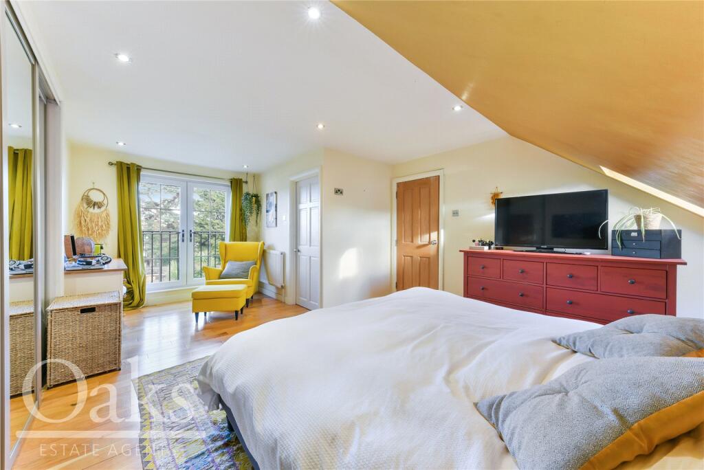 House in London - View 5