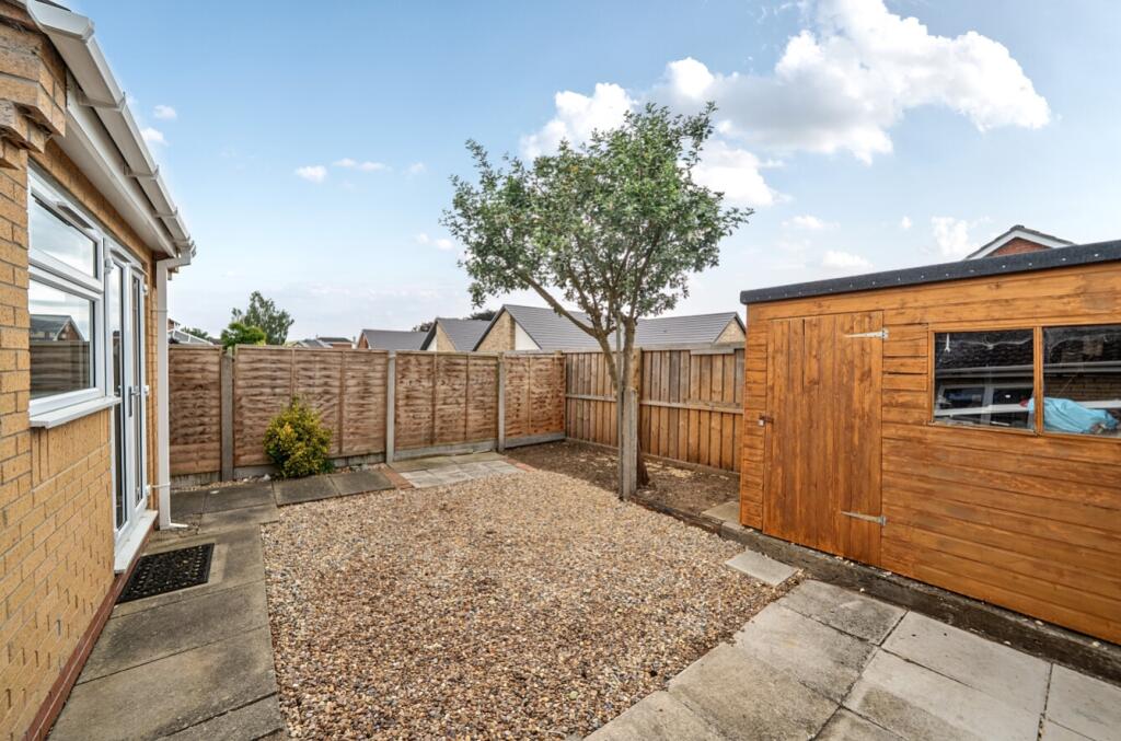 House in West Lindsey, Caistor TC - View 4