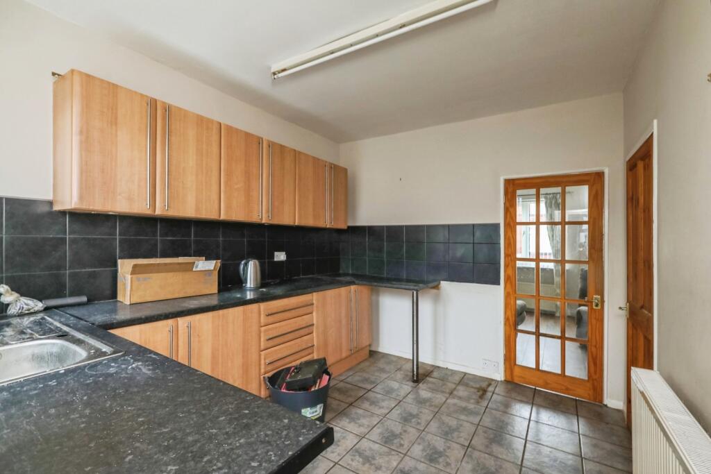 House in Rotherham, Dinnington St. John's - View 5