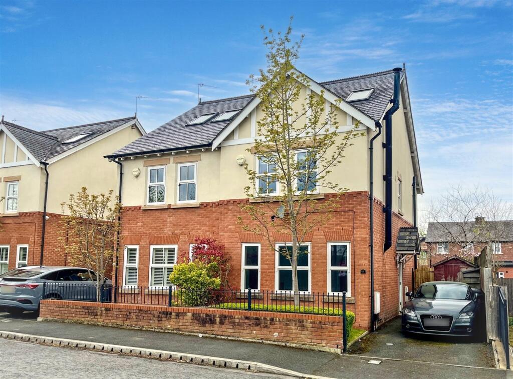 3-bed semi-detached on Welman Way, Altrincham, £500,000