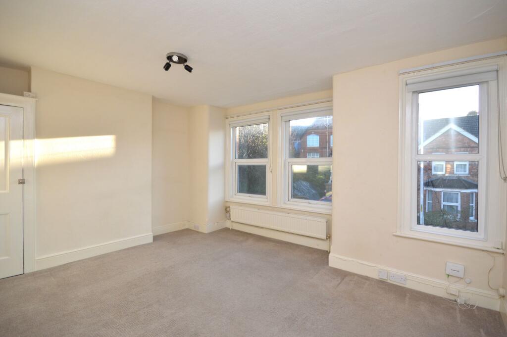 Radnor Park Road, Folkestone, CT19 photo 2