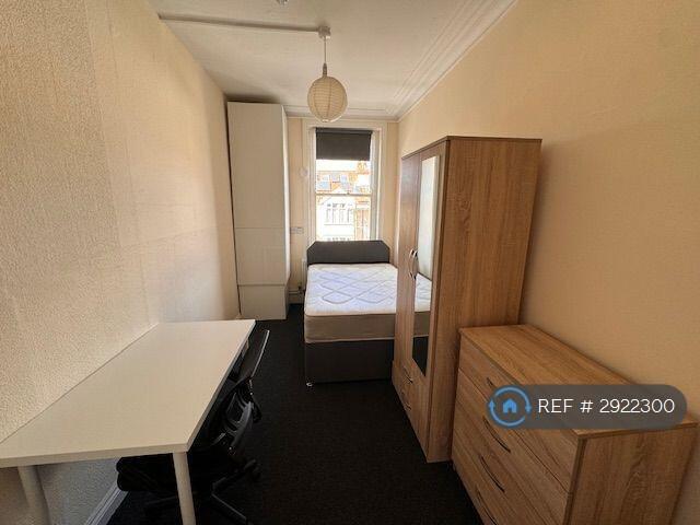 1 bedroom house share for rent