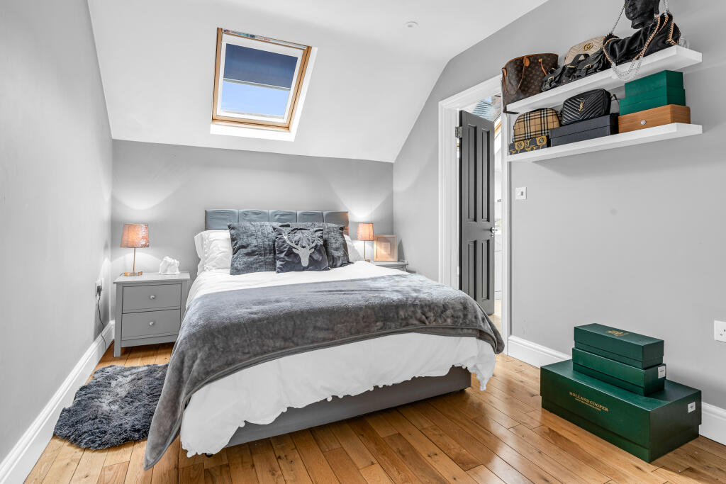 Additional image 18 of Canonsfield Road, Welwyn, Hertfordshire, AL6