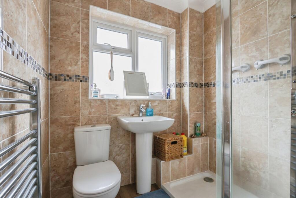 House in Bournemouth, West Moors - View 2