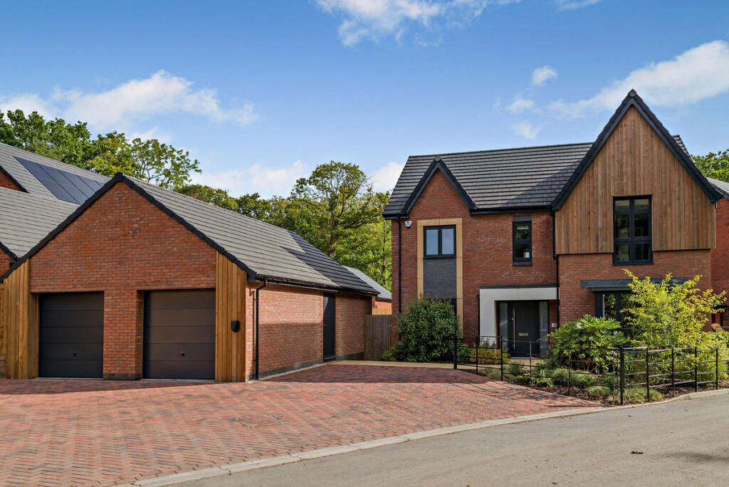 4-bed detached on Clover Hill Way, Barrow Gurney, BS48, £850,000