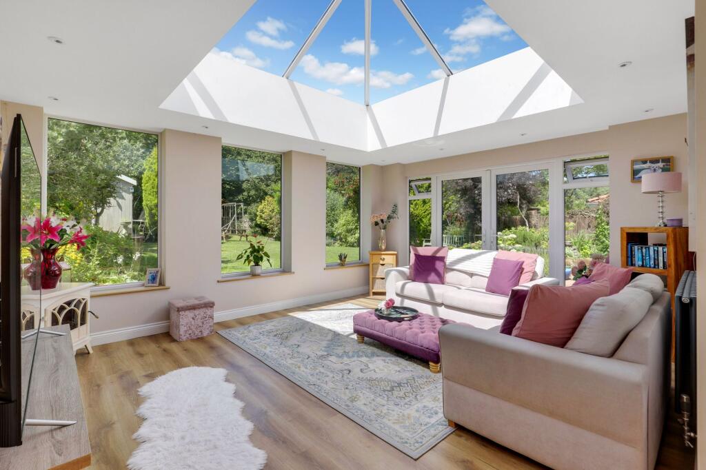 House in Broxtowe, Nuthall - View 3