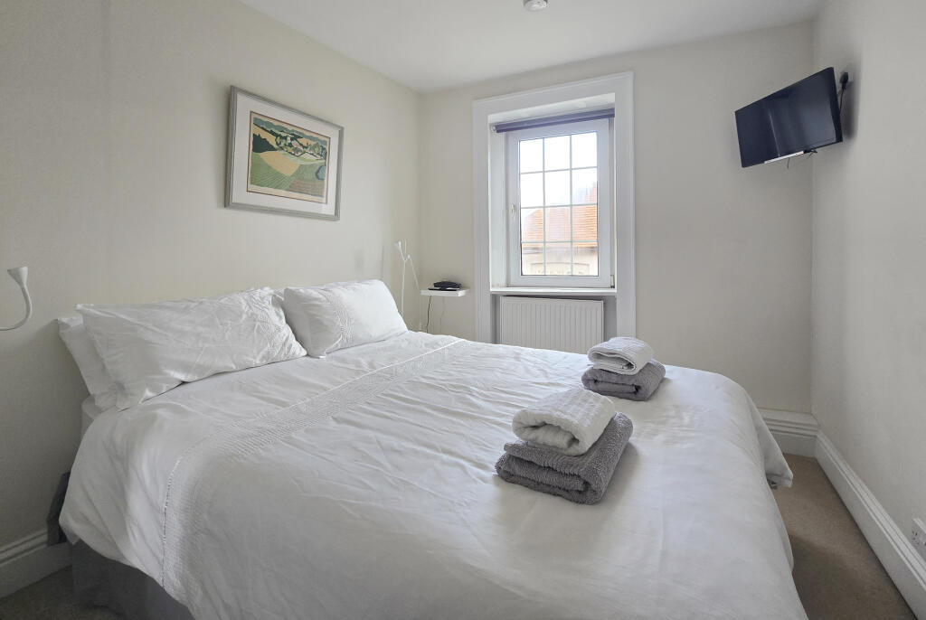 Apartment in Southampton - More