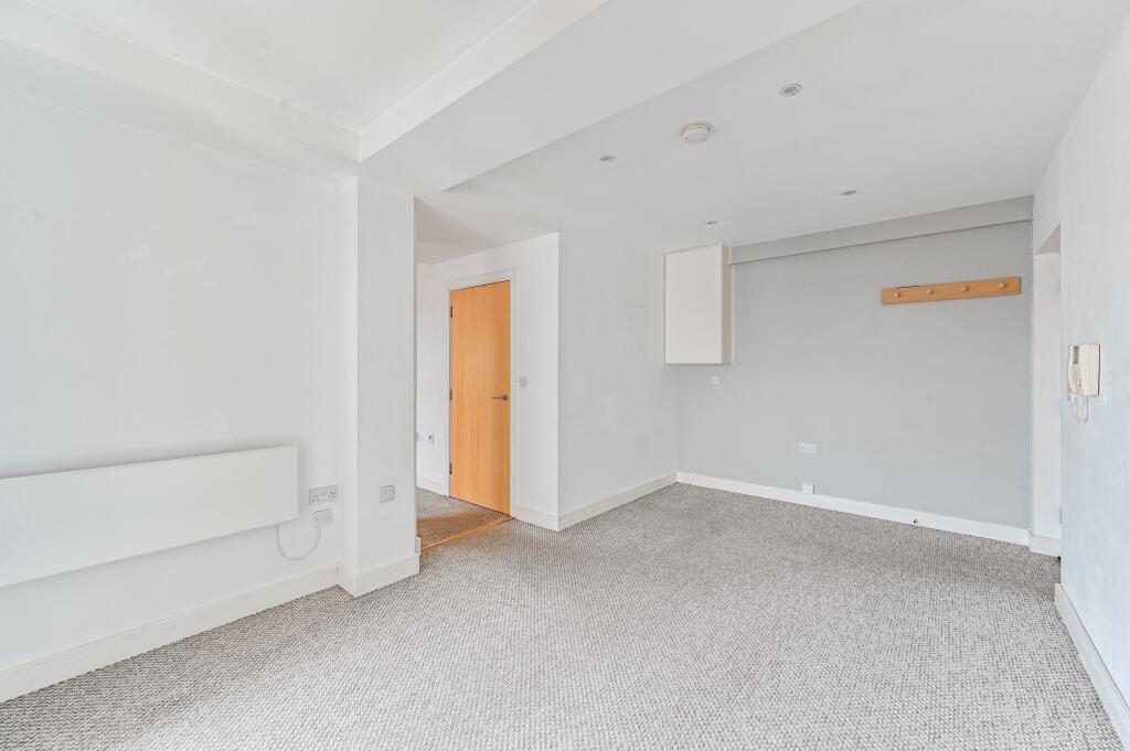 Apartment in London - More