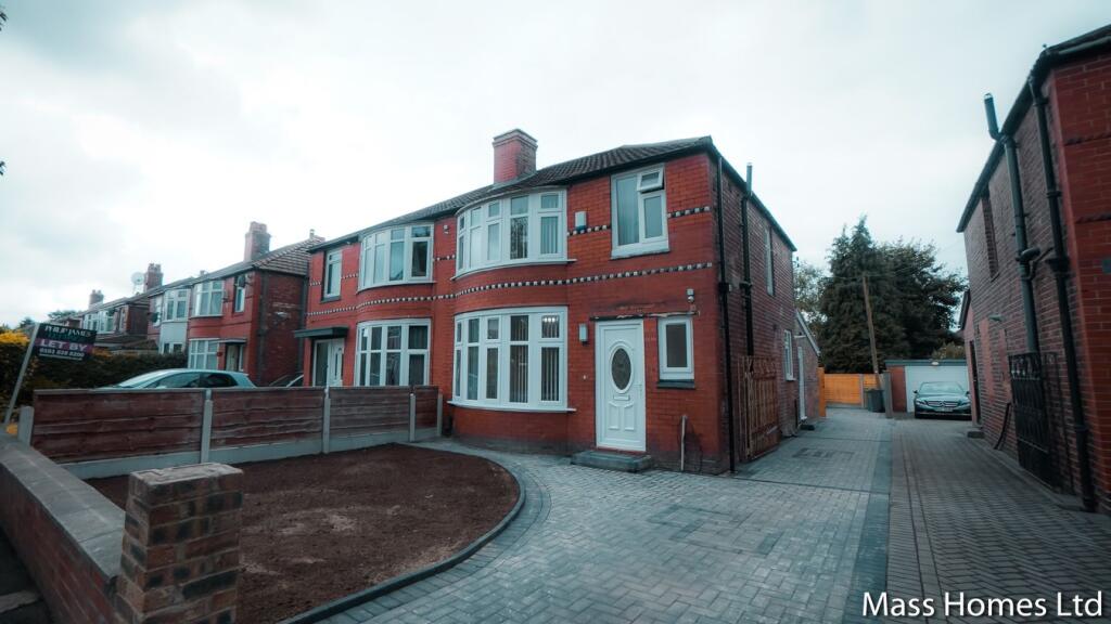 Main image of property: Parrs Wood Road, Manchester, M20