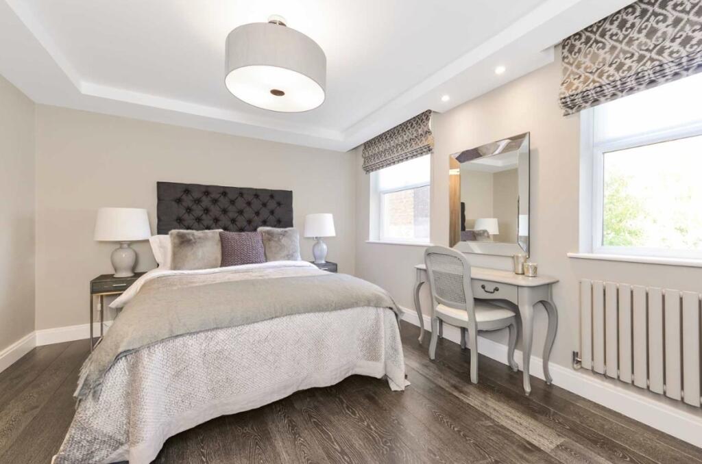 Apartment in London - View 5