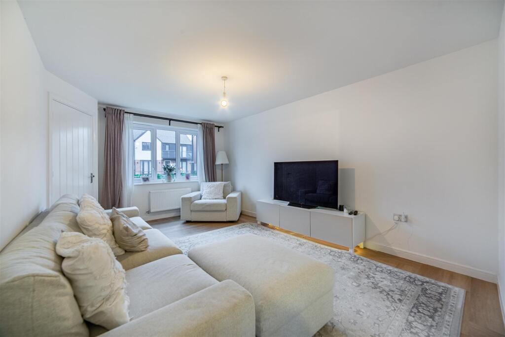 Beaumont Drive, Wallsend, NE28 photo 2