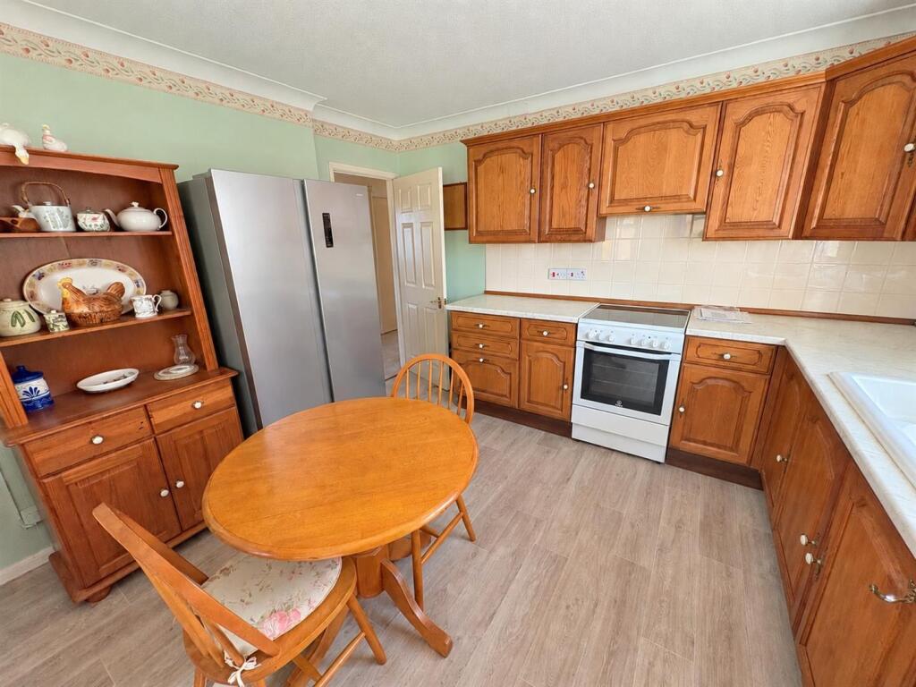 House in Fareham, Stubbington - More