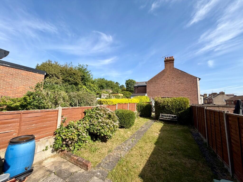 House in Dacorum, The Image - View 3