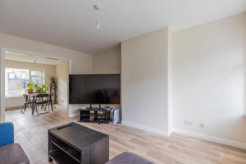 House in Cardiff, Ely - View 5