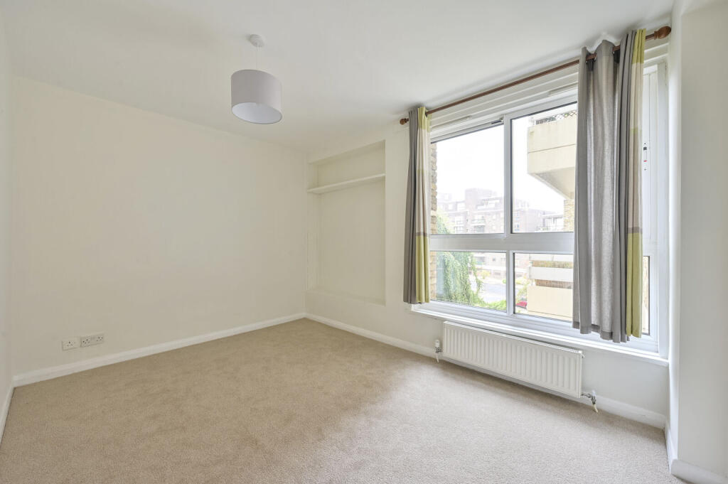 Apartment in London - View 5
