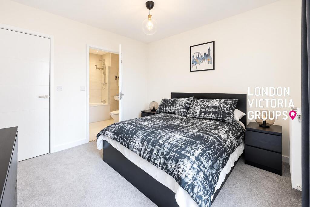 Apartment in London - More