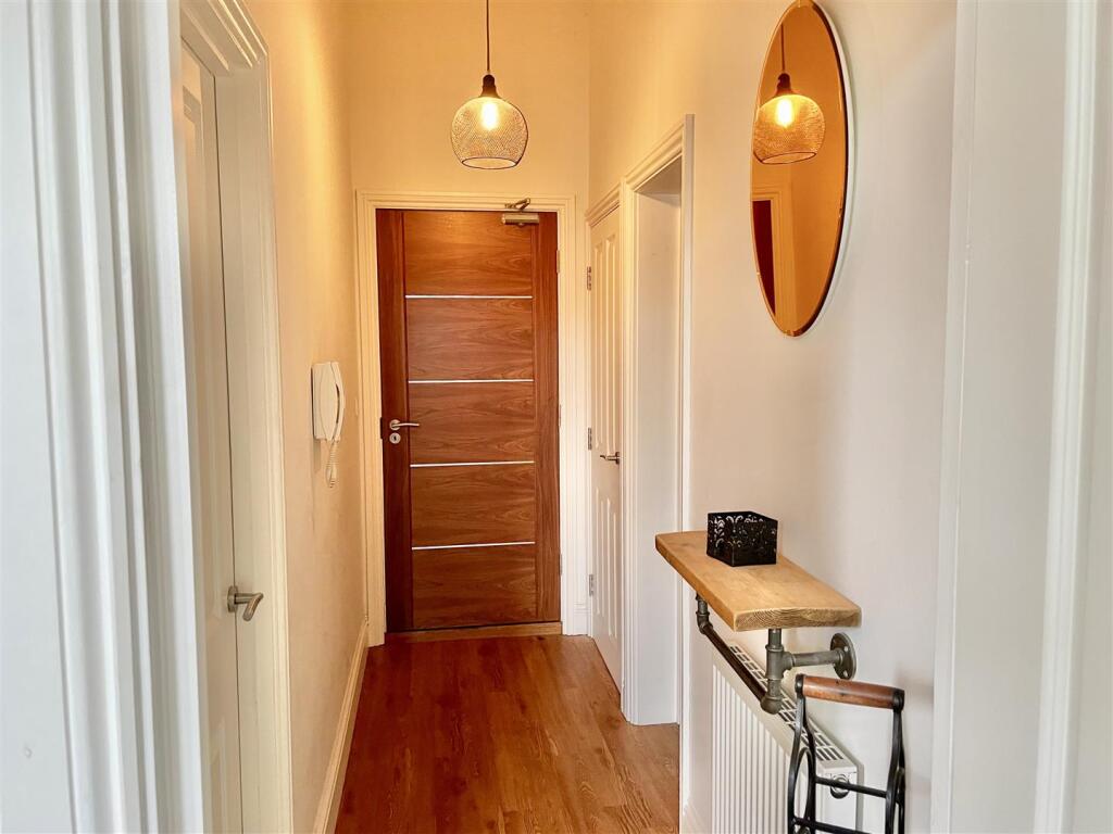 Apartment in York - View 5