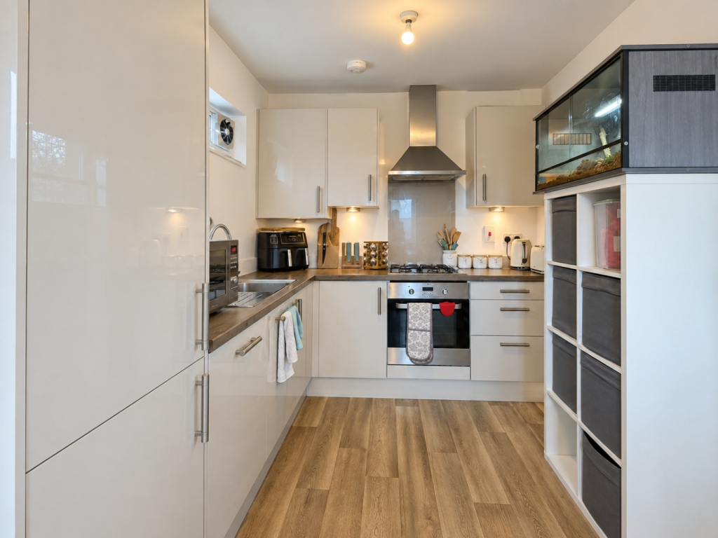 Apartment in Sefton, Liverpool City Region - View 4