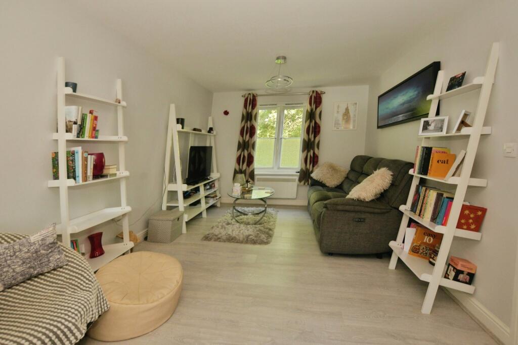 Apartment in Tonbridge - View 5